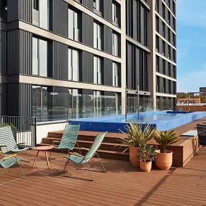 the-social-hub-barcelona-poble-nou.topbarcelonahotels.com/